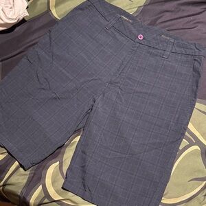 O'Neill Men's Dark Gray Plaid Shorts